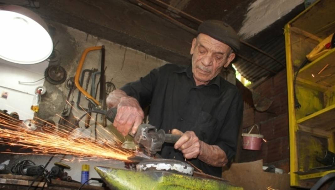 Emeklilik hazırlığı yapan EYT'liler dikkat! Uyarı yapıldı: Acele etmeyene rekor para ödenecek! 7